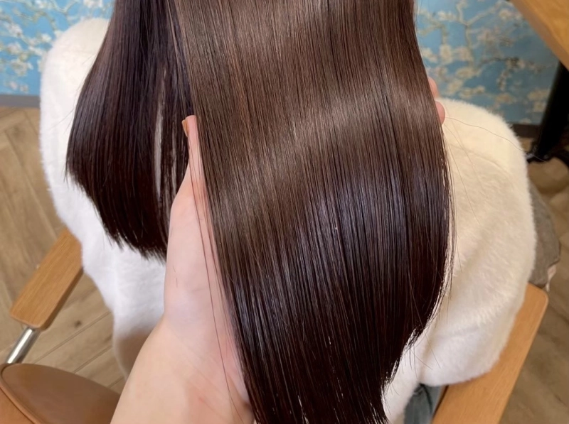 酸性ストレートとは?髪質改善の新常識と効果を徹底解説